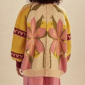Soon NEW 1/20 🌼🌺🌼🌸🌻Floral Patterned Sweater - Pink and Yellow